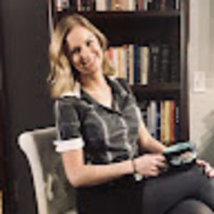 Meet your Posher, Elizabeth